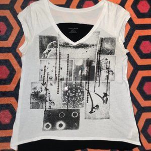 DKNY Jeans Graphic V-Neck T-shirt with Sequins Size M